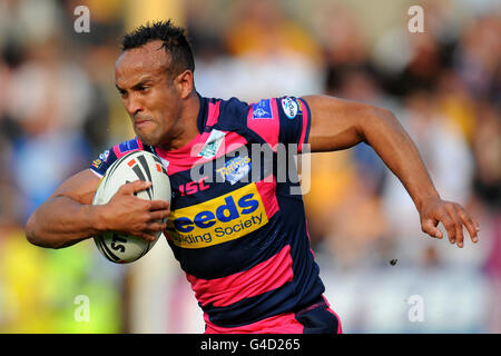 Rugby League - Engage Super League - Castleford Tigers gegen Leeds Rhinos - das PROBIZ Coliseum. Jamie Jones-Buchanan, Leeds Rhinos Stockfoto