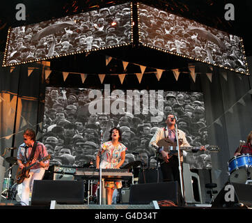 Arcade Fire spielt im Hyde Park im Zentrum von London. Stockfoto