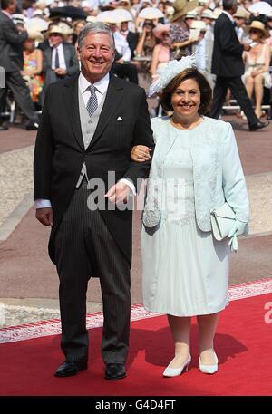 Kronprinzessin Katherine von Serbien und Kronprinz Alexander II. Von Serbien kommen zur Hochzeit von Prinz Albert II. Von Monaco und Charlene Wittstock am Place du Palais an. Stockfoto
