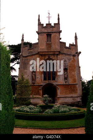 PA NEWS PHOTO 8/98 ST MARY'S KAPELLE, SCHLOSS SUDELEY, DIE SZENE AM 9. MAI 1998 DER HOCHZEIT DES JAHRES ZWISCHEN HENRY DENT-BROCKLEHURST UND LILI MALTESE. Stockfoto