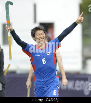 Hockey - 2011 London Cup - Südkorea - Neuseeland - Quintin Hogg Recreation Ground. Nam Yong Lee, der Südkoreaner, feiert sein Tor während ihres London-Cup-Spiels im Quintin Hogg Recreation Ground, London. Stockfoto