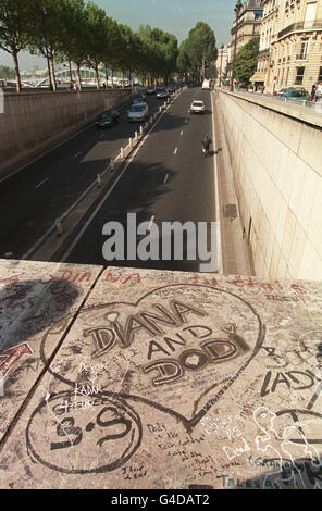 PONT DE ALMA IN PARIS Stockfoto