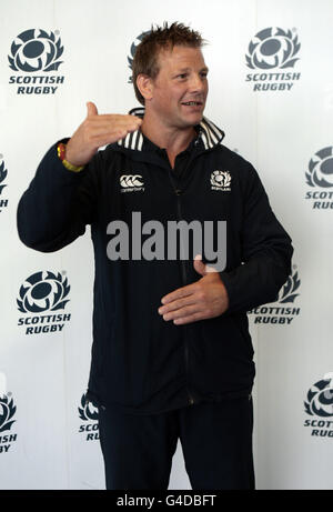 Der Cheftrainer von Scotland 7, Graham Shiel, während der Ankündigung der Mannschaft in Murrayfield, Edinburgh. Stockfoto