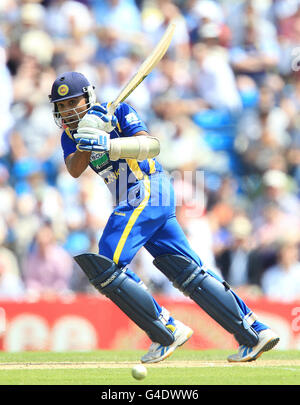 Cricket - 2011 NatWest Series - Second One Day International - England / Sri Lanka - Headingley. Sri Lankas Mahele Jayawardene schlägt zu Stockfoto