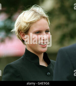 PA NEWS PHOTO 18/9/98 ZARA PHILLIPS, TOCHTER DER PRINZESSIN ROYAL UND KAPITÄN MARK PHILLIPS, BEI DER BEERDIGUNG IHRES GROSSVATERS MAJOR PETER PHILLIPS, IN DER ST PETER AND ST PAUL CHURCH IM DORF DES GROSSEN SOMERFORD, WILTSHIRE. Stockfoto