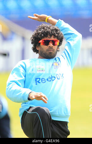 Cricket - 2011 NatWest Series - Second One Day International - England / Sri Lanka - Sri Lanka Nets Session - Headingley. Sri Lankas Lasith Malinga Stockfoto