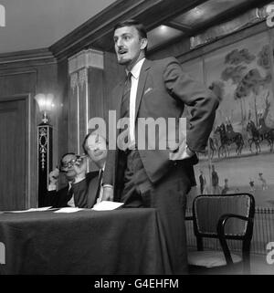 Fußball - Jimmy Hill - Pressekonferenz - Dorchester Hotel, London Stockfoto