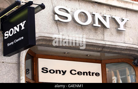 Stock Oxford Street. Ein Sony Geschäft in der Londoner Oxford Street. Stockfoto