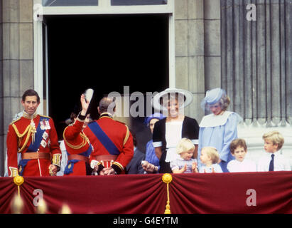 Royalty - Trooping die Farbe - Buckingham Palace, London Stockfoto