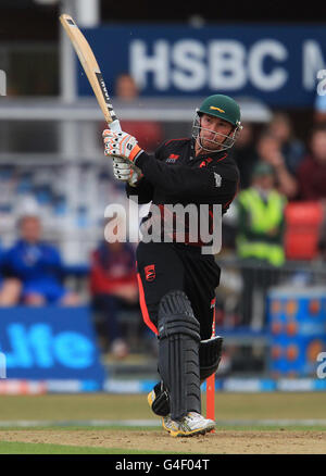 Cricket - Friends Life t20 Quarter Final - Grace Road - Leicester Foxes gegen Kent Spitfires. Leicestershire Foxes' Paul Nixon schlägt zu Stockfoto