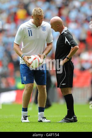 Fußball - FA Community Shield - Manchester City gegen Manchester United – Wembley-Stadion Stockfoto