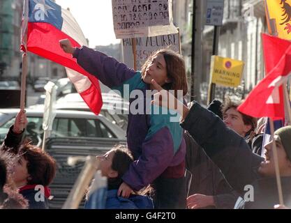 Polizei Pinochet/Demonstranten Stockfoto