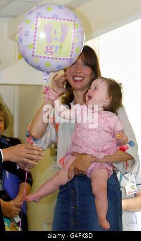 Cameron besucht Royal Hospital in Truro Stockfoto