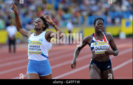 Perri Shakes Drayton gewinnt die Damen 400 m vor Christine Ohuruogu (rechts) während der Aviva UK Trials and Championships im Alexander Stadium, Birmingham. Stockfoto