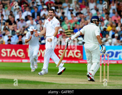 Der englische James Anderson feiert das indische Sachin Tendulkar LBW beim zweiten npower-Testspiel in Trent Bridge, Nottingham. Stockfoto