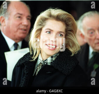 CHURCHILL STATUE/Prinzessin Begum Aaga Khan Stockfoto