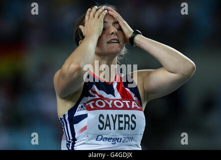 Die britische Goldie Sayers tritt am siebten Tag der IAAF-Leichtathletik-Weltmeisterschaften im Daegu-Stadion in Daegu, Südkorea, im Damen-Javelin-Finale an. Stockfoto