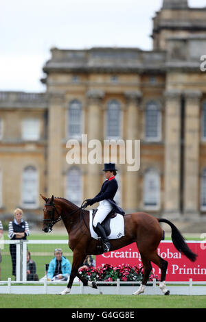 Pferdesport - Blenheim International Horse Trials - Tag zwei - Blenheim Palace Stockfoto