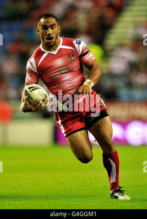 Rugby League - Engage Super League - Wigan Warriors gegen Celtic Crusaders - DW Stadium. Thomas Leuluai von Wigan Warriors während des Engage Super League-Spiels im DW Stadium, Wigan. Stockfoto