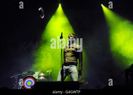 Kaiser Chiefs in Kirkstall Abbey - Leeds Stockfoto