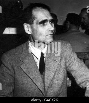 RUDOLF HESS: c1946 (NEG. NO. 105357-84A) Stockfoto