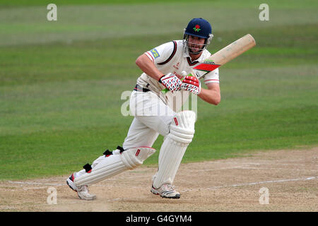 Cricket - Liverpool Victoria County Championship - Division One - Tag drei - Somerset V Lancashire - County Ground. Tom Smith von Lancashire in Aktion Stockfoto