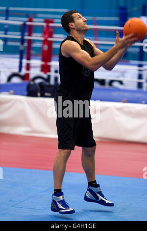 Boxen - Carl Froch Training - English Institute of Sport. Carl Froch während einer Trainingseinheit am Englischen Institut für Sport Stockfoto