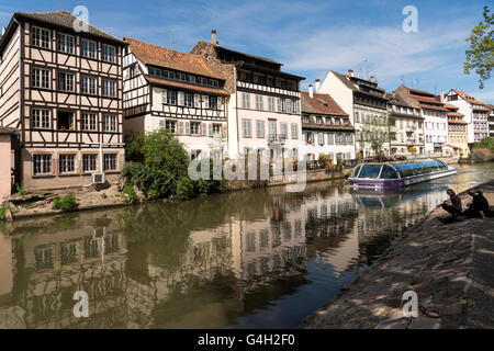 Fachwerk-Häuser der historischen Viertel La Petite France, Straßburg, Elsass, Frankreich Stockfoto