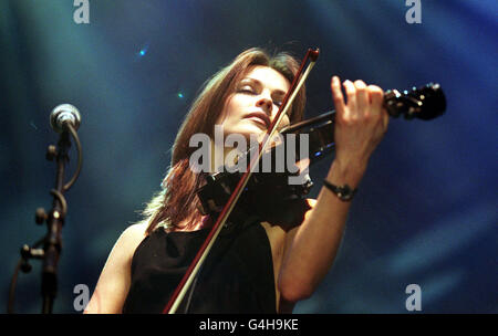 Sharon Corr führt auf der Bühne 4 Stockfoto