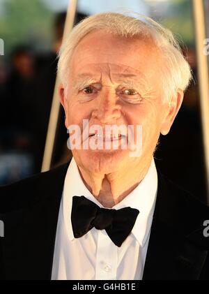 John Le Carre kommt zur britischen Premiere von Tinker, Schneider, Soldier Spy, im BFI Southbank, Belvedere Road, London. Stockfoto