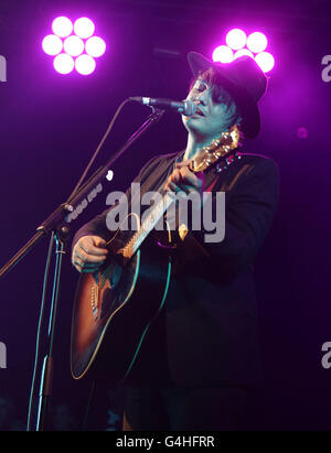 Peter Doherty tritt auf der Bühne der Festival Republic beim Reading Festival in der Richfield Avenue in Reading auf. Stockfoto