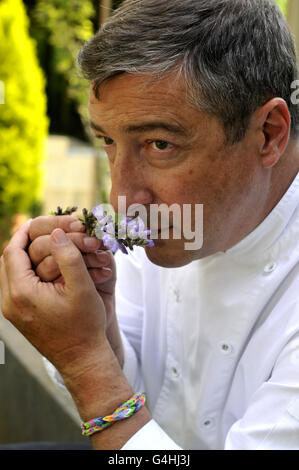 Joan Roca, Küchenchef im Restaurant El Celler de Can Roca in Girona, Katalonien, Spanien. Stockfoto