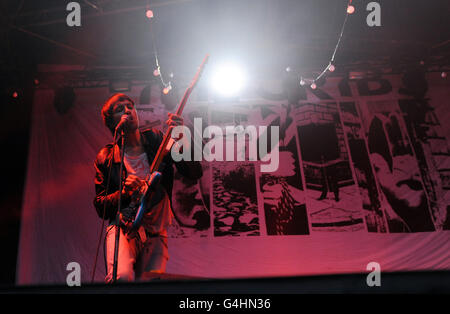 Kaiser Chiefs in Kirkstall Abbey - Leeds Stockfoto