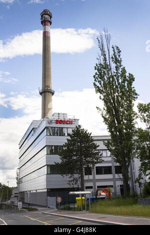 Bosch-Logo auf dem Gebäude der neuen tschechischen zentrale am 18. Juni 2016 in Prag, Tschechien. Stockfoto