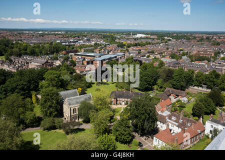 Spektakulären Blick von York Minster Central Tower von Stadt und Land jenseits - York, North Yorkshire, GB, Stockfoto