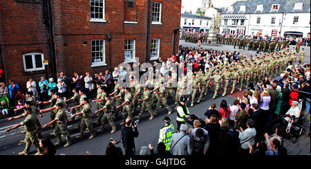 Truppen Homecoming parade Stockfoto