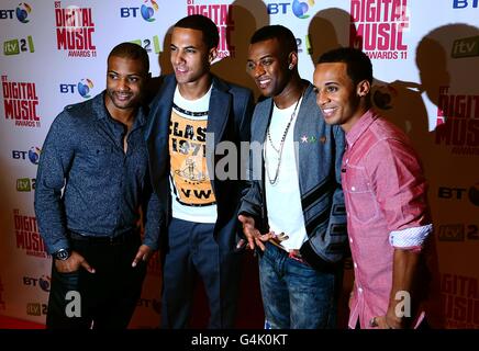 (Von links nach rechts) Jonathan 'JB' Gill, Marvin Humes, Ortise Williams und Aston Merrygold von JLS bei der Ankunft bei den BT Digital Music Awards 2011, The Camden Roundhouse, London. Stockfoto