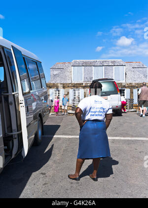 dh Shirley Heights ANTIGUA KARIBIK Frau Reiseführer Personen barbuda Person Reise Stockfoto