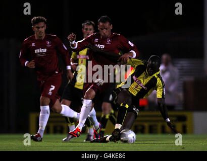 Fußball - Npower Football League Two - Burton Albion V Cheltenham Town - Pirelli-Stadion Stockfoto