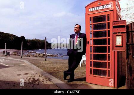 Alex Salmond/Local Hero phonebox Stockfoto