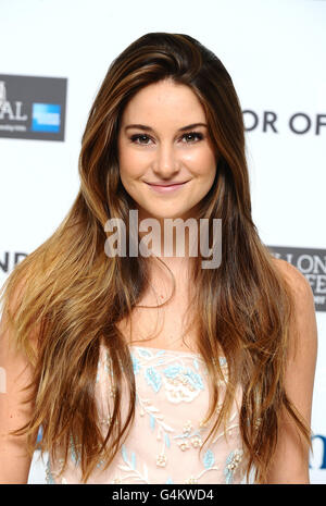 Shailene Woodley bei der Premiere von The Descendants am Odeon Leicester Square, London, gezeigt im Rahmen des 55. BFI London Film Festival. DRÜCKEN SIE VERBANDSFOTO. Bilddatum: Donnerstag, 20. Oktober 2011. Siehe PA Story SHOWBIZ Clooney. Das Foto sollte lauten: Ian West/PA Wire Stockfoto