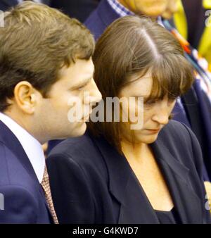Oliver Reed Beerdigung/Familie 2 Stockfoto