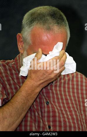 Streader Mord/Vater weint 2 Stockfoto