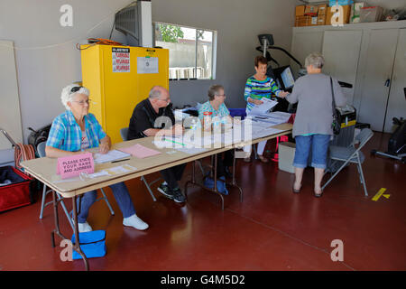 Ventura County, California Bürger entpuppen, Abstimmung Stockfoto