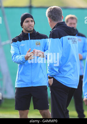 Fußball - UEFA Champions League - Gruppe A - Villarreal CF V Manchester City - Manchester City Trainingseinheit - Carrington Tr... Stockfoto