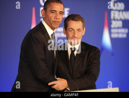 US-Präsident Barack Obama und sein französischer Amtskollege Nicolas Sarkozy halten vor dem Beginn des G20-Gipfels der Staats- und Regierungschefs in Cannes eine gemeinsame Pressekonferenz ab. Stockfoto