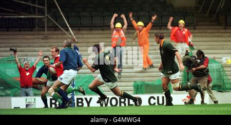 Rugby/Wales V SA/Bauherren Stockfoto