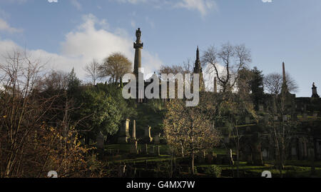 Das John Knox Denkmal in der Glasgow Nekropolis, Schottland, vor den Glasgow Commonwealth Games 2014. Stockfoto