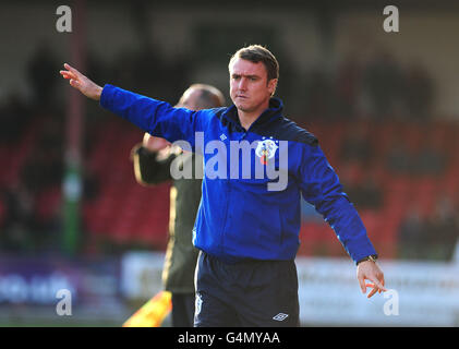 Fußball - FA Cup - erste Runde - Swindon Town / Huddersfield Town - County Ground. Lee Clark, Stadtmanager von Huddersfield Stockfoto