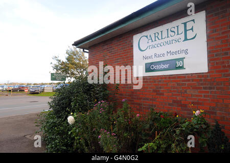 Pferderennen - Familientag Auf Dem Land - Rennbahn Carlisle. Eine allgemeine Ansicht der Rennbahn Carlisle Stockfoto